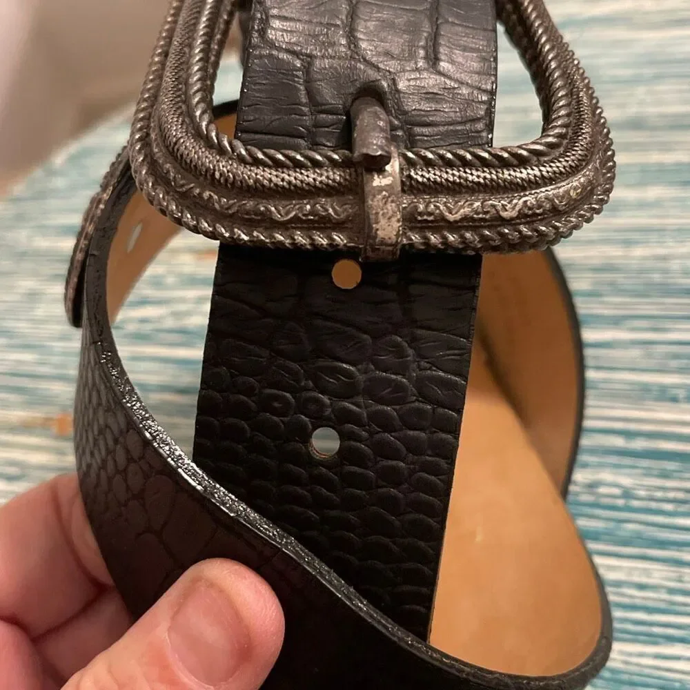 Streets Ahead Vintage Crock Embossed Leather/Aged Silver Medallion Belt